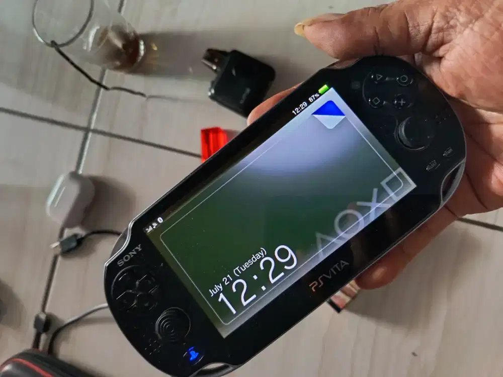 ps vita 128 gb unit+cable only