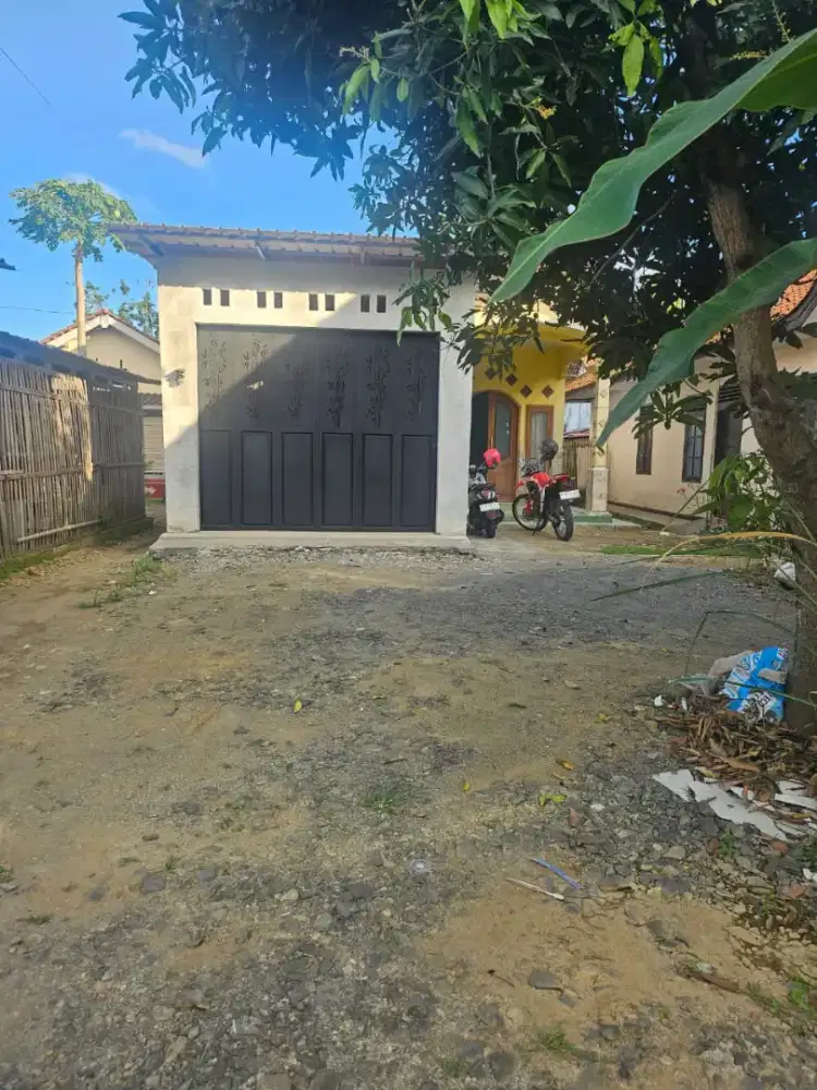 (DIJUAL) Tanah beserta Rumah