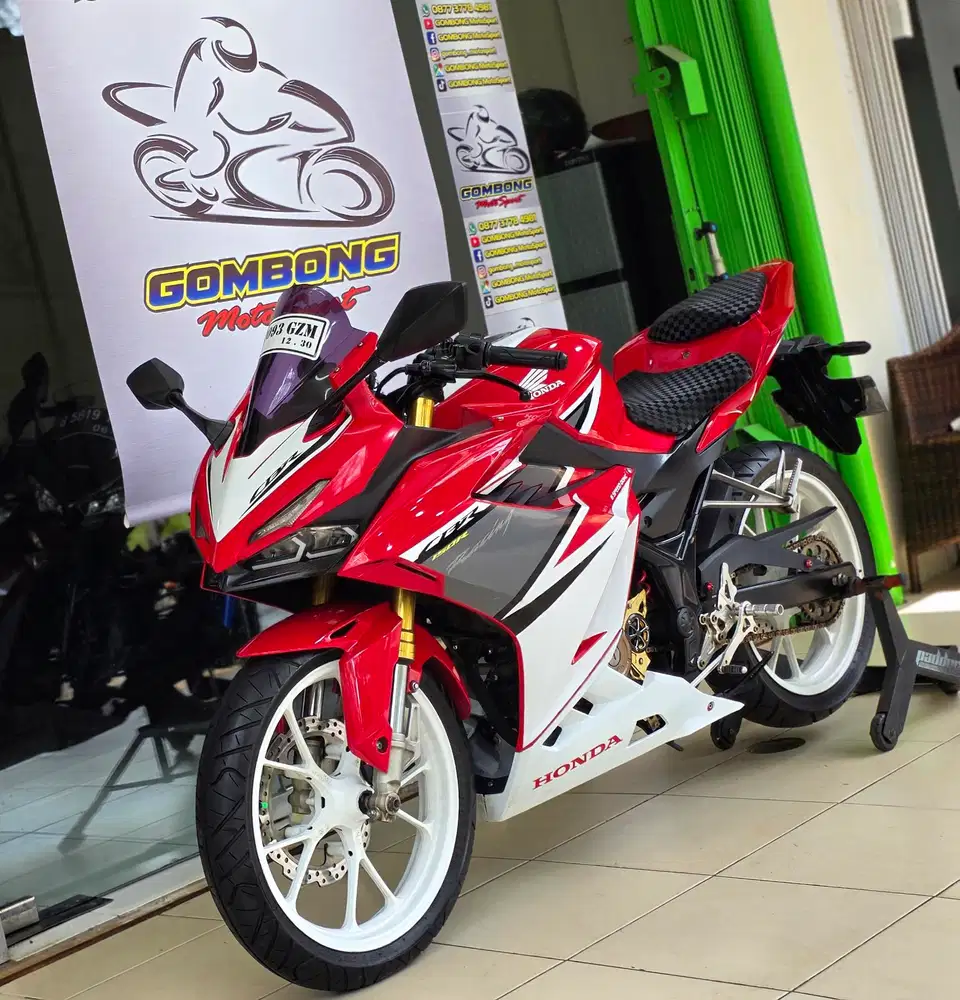 HONDA CBR 150R 2021. RED RACING