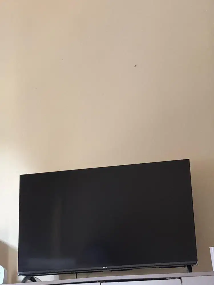 Dijual cepat TV tcl 32 inc hanya 500 ribu