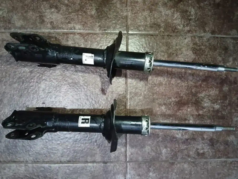 Shockbreaker depan Avanza 2022