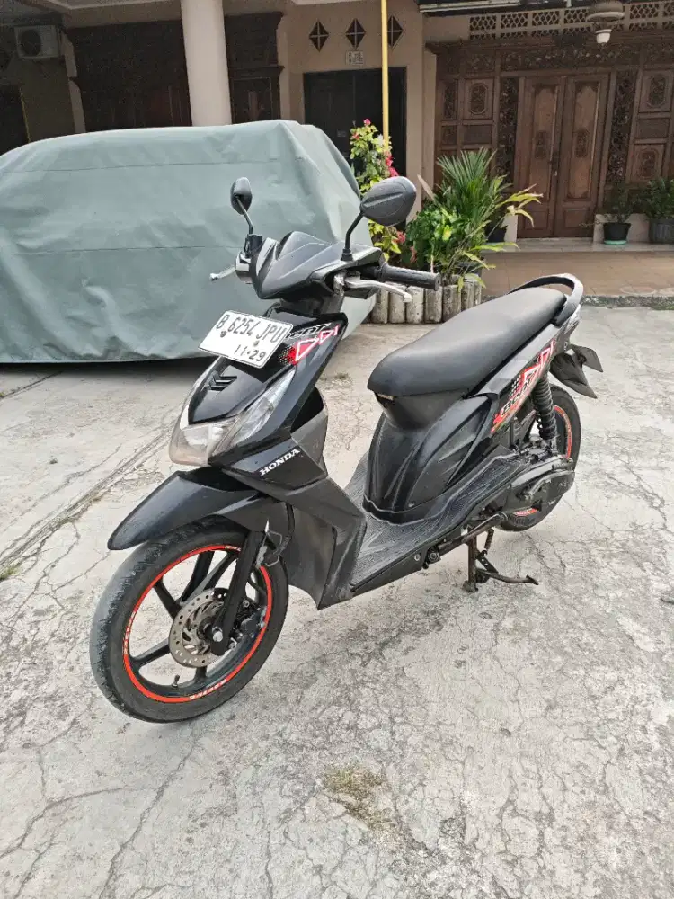 Honda Beat karbu 110cc 2011 Standar
