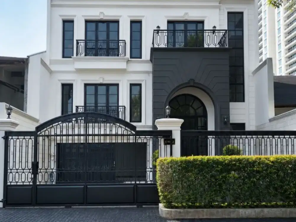 Rumah Dijual Kebayoran Baru. Dekat Senayan, Pakubuwono. BRAND NEW