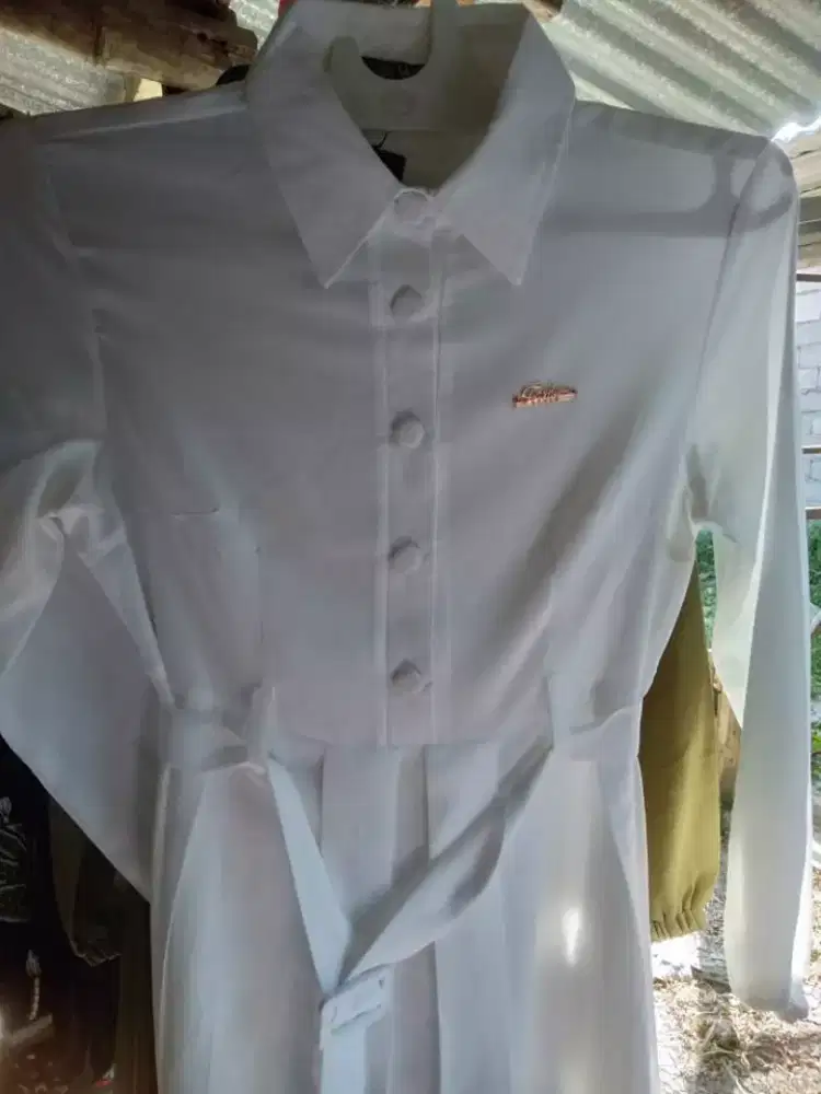 Jual beli baju online