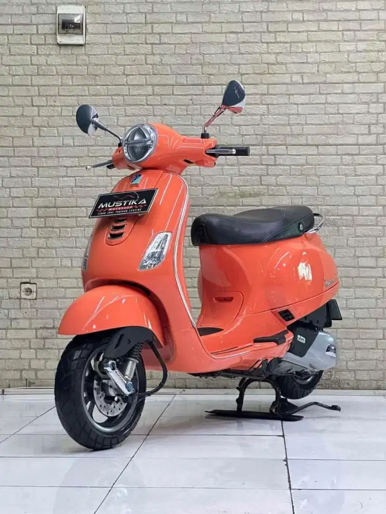 Vespa LX 125-iget Orange - Unit mulus, Mesin sehat, Siap gas