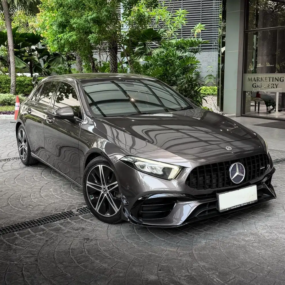 (CASH) Mercedes Benz A200 HB (Hatchback) MBUX 2018 (Upgrade A45)