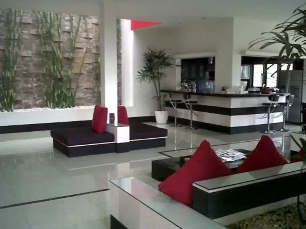GRAND LUXURY ESTATE IN MUTIARA MANSION — FULLY FURNISHED (WEST DENPASAR)