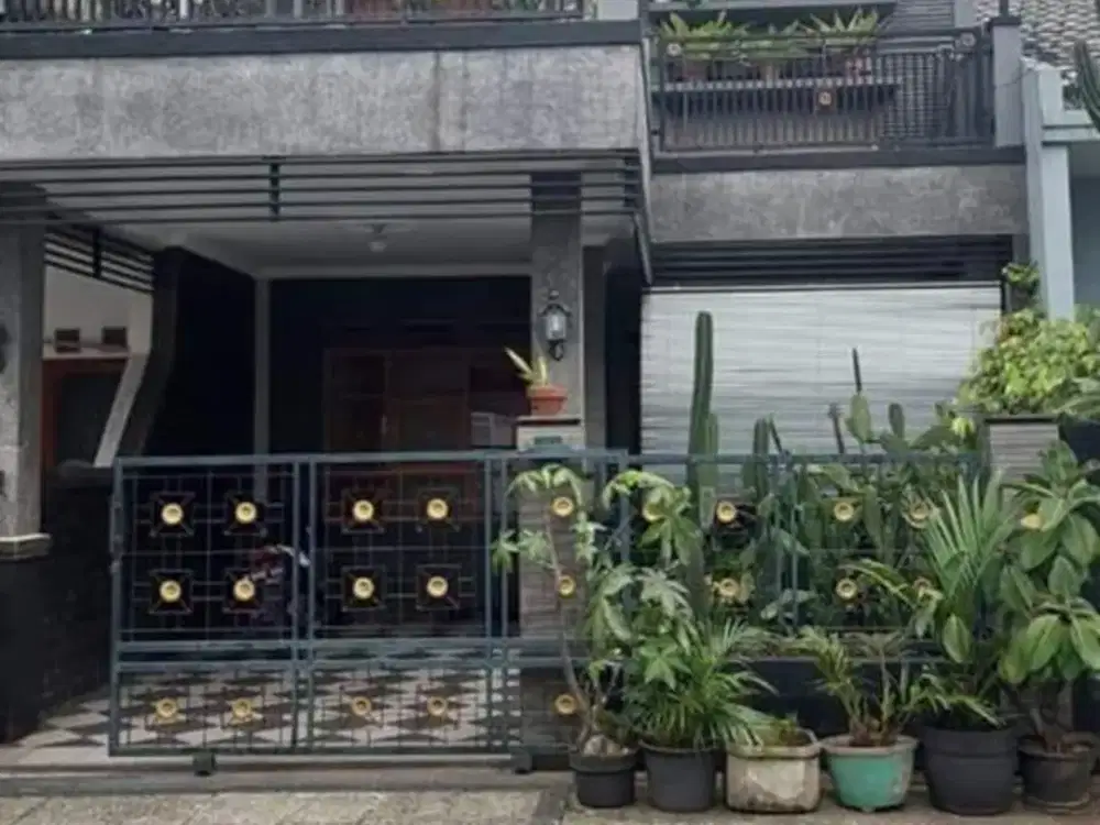 TERMURAH DIJUAL RUMAH 2 LANTAI TERAWAT LINGKUNGAN NYAMAN DI ANTAPANI BANDUNG