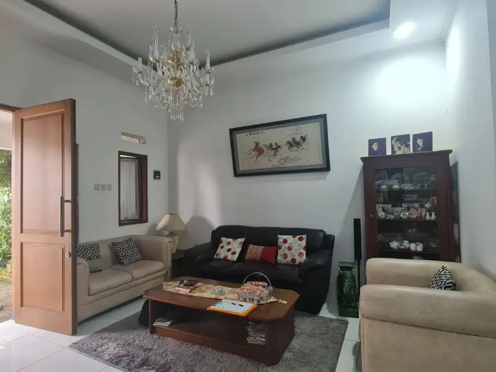 Pasti Strategis, Rumah Berlokasi Di Tengah Kota, Dekat Exit Tol Pasteur, Cipta Graha Raya, Gunung Batu, Bandung