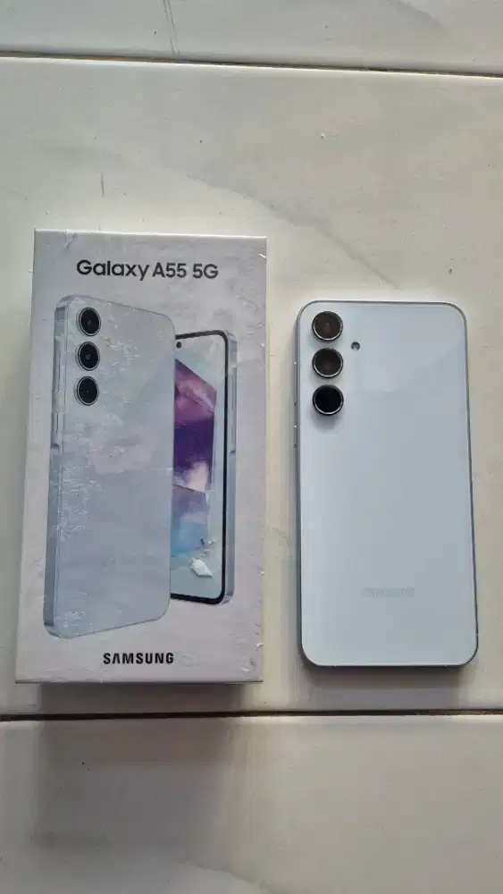 Di jual samsung galaxy A55 8/256gb