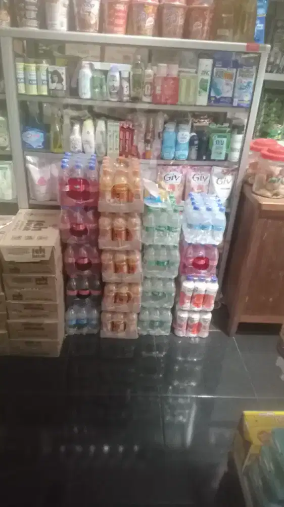 Di cari yang berpengalaman di warung sembako
