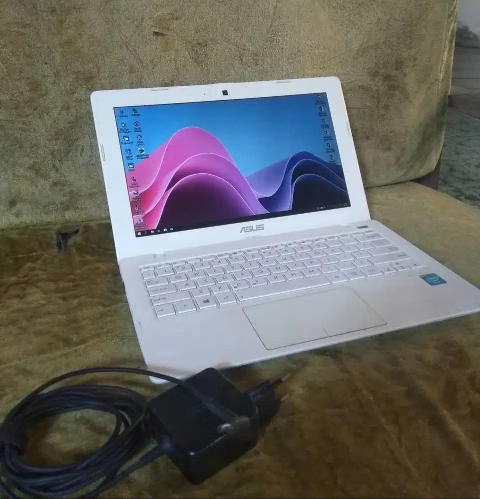 notebook Asus X200CA Intel Celeron 11,6 ram 4gb hdd 500gb 100% second