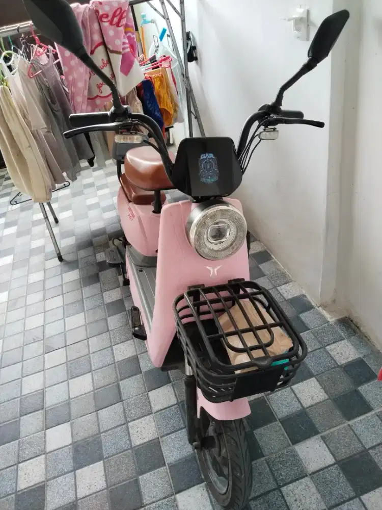 Sepedah listrik Uwinfly jarang pakai