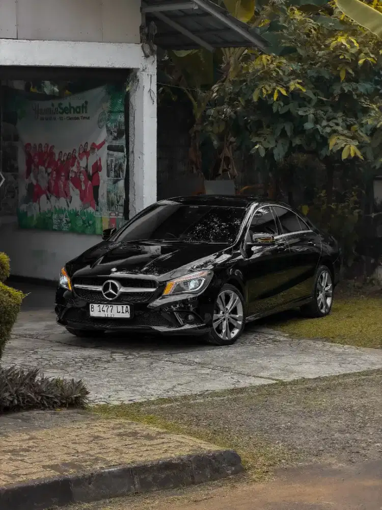 [CASH] Mercedes Benz Mercy Cla 200 2015
