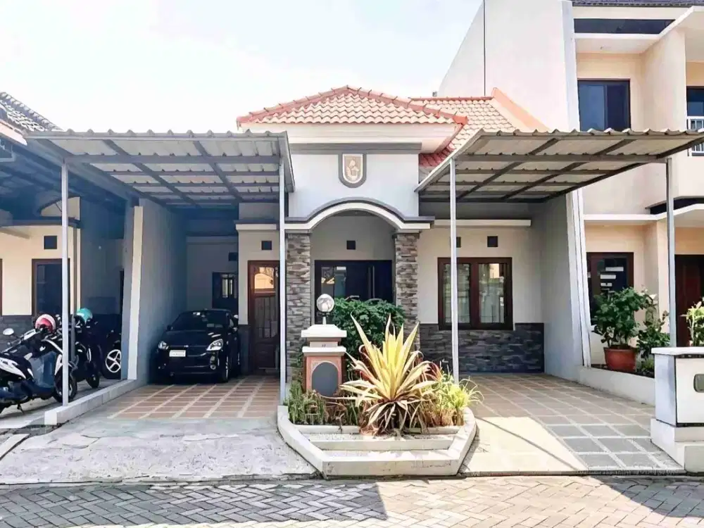 Rumah Graha Estetika Banyumanik Tembalang, Dekat UNDIP