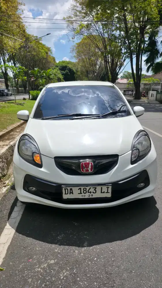 BRIO M/T (MANUAL)