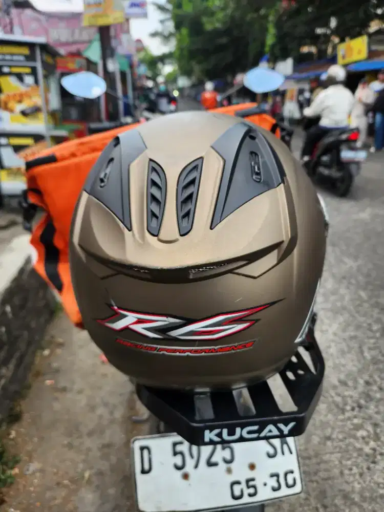 Helm NHK R6 Gray