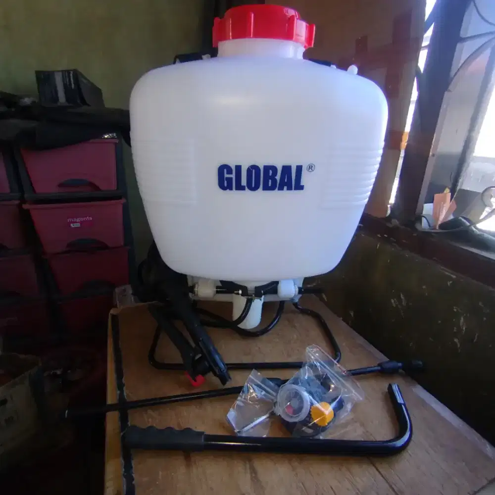 GLOBAL SPRAYER MANUAL ALAT SEMPROT PERTANIAN PUNGGUNG 12 LITER SOLO425