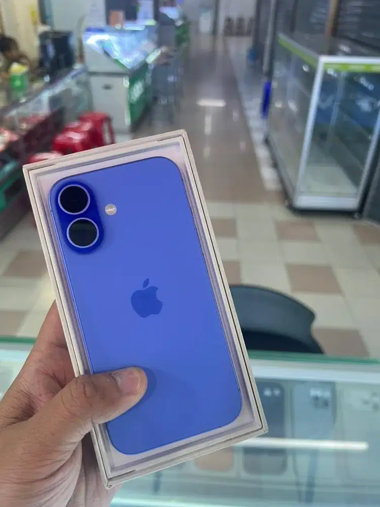 Iphone 16 128 GB IBOX (Ultra Marine) Istimewa Like New Garansi ON