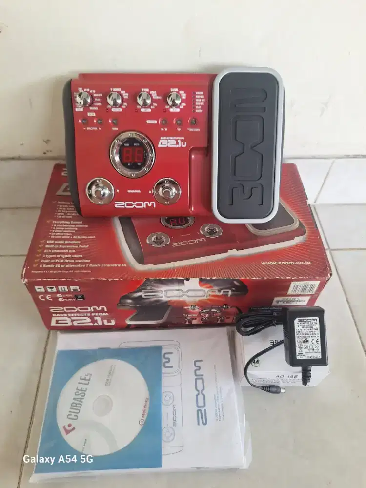 Efek bass zoom B2.1u