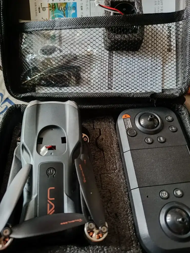 Dijual Drone untuk pemula like new gress