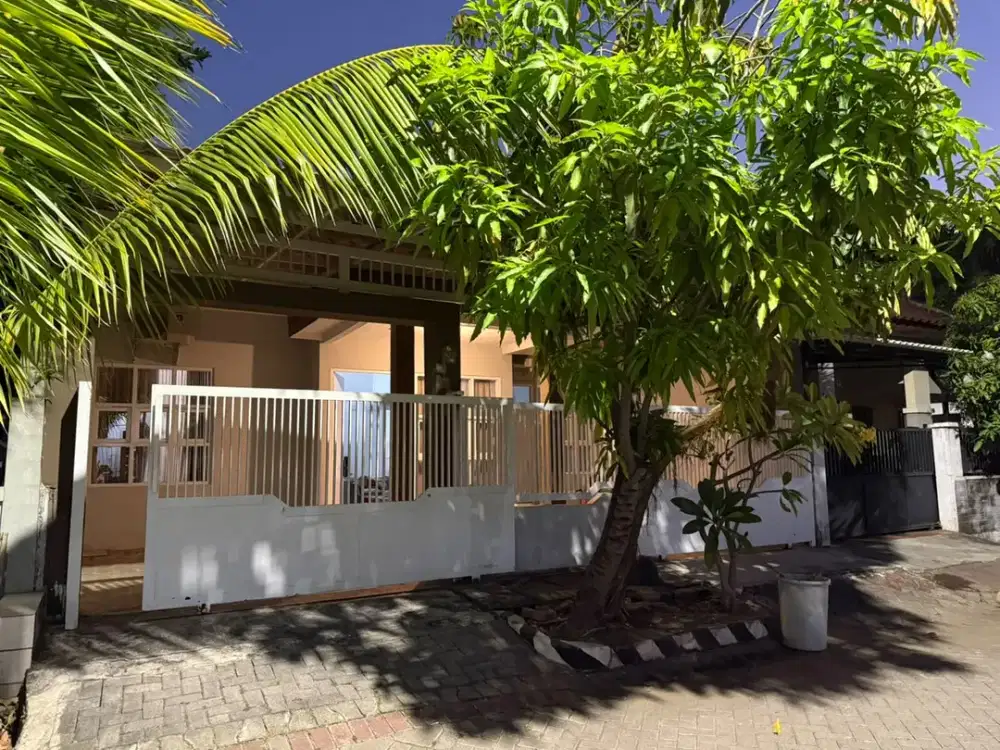 Rumah cantik Pandugo dekat MERR UPN
