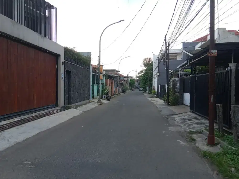 TURUN HARGA DIJUAL CEPAT RUMAH DEKAT KIARA ARTHA PARK BABAKAN SARI KOTA BANDUNG