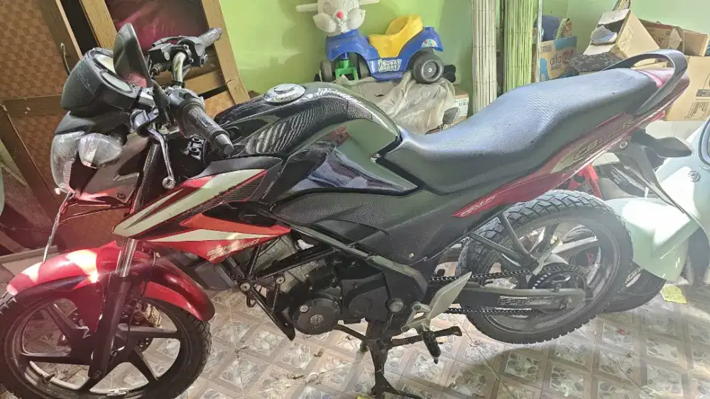 Di jual motor CB 150R