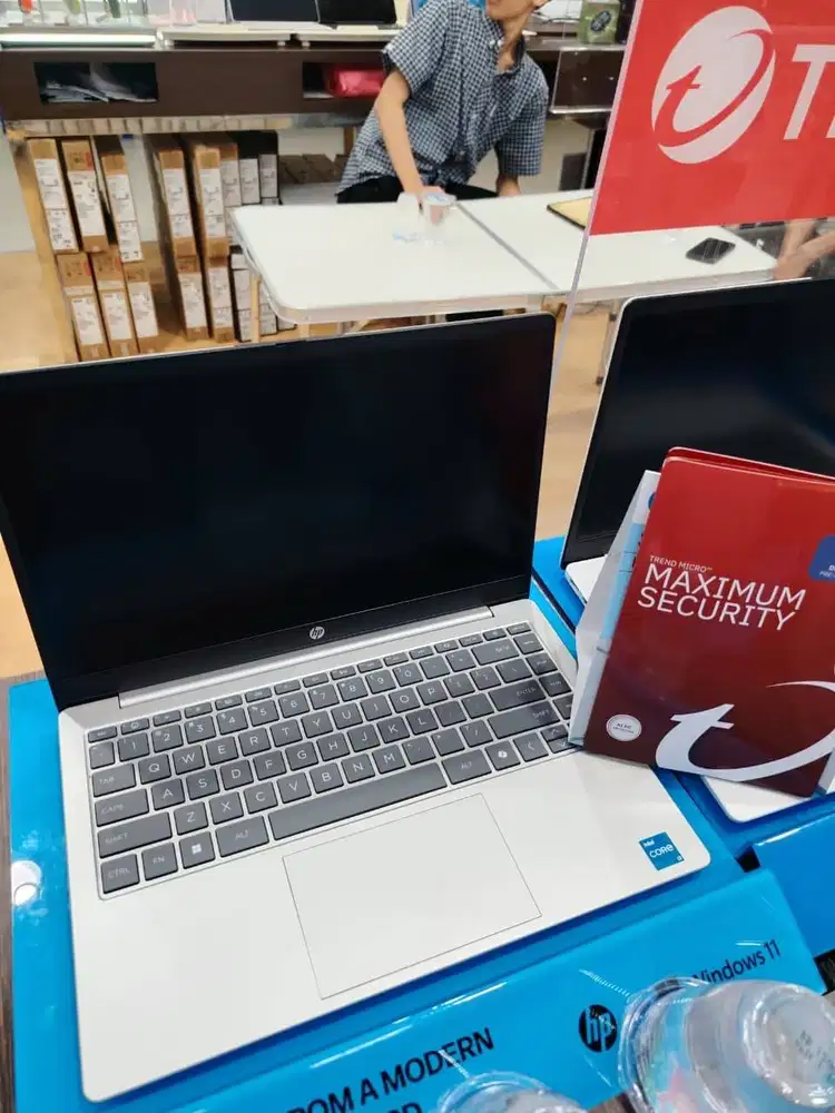 HP 14 EP0261TU EP0260TU Intel Core i3-1315U 8GB SSD 512GB W11+OH2024