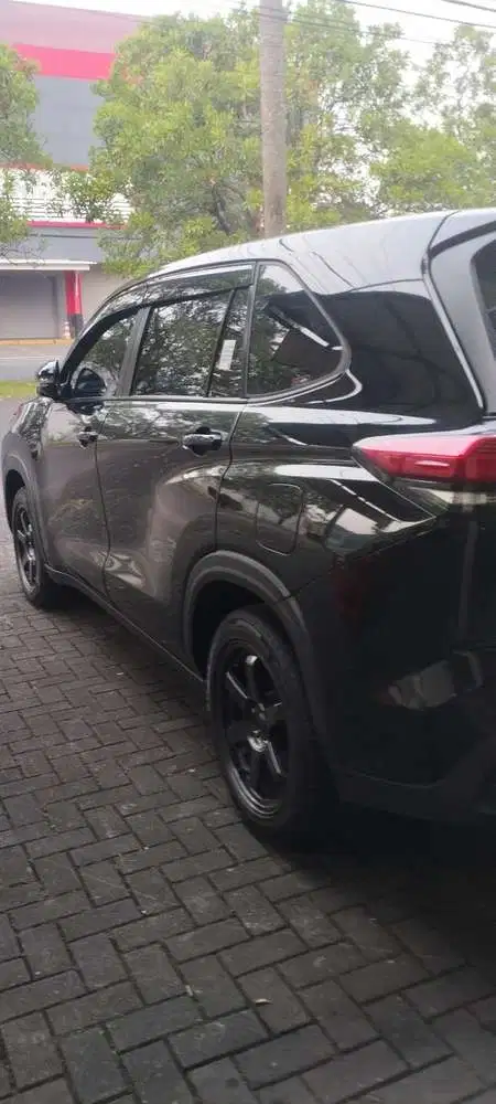 Toyota Kijang Innova 2023 Bensin