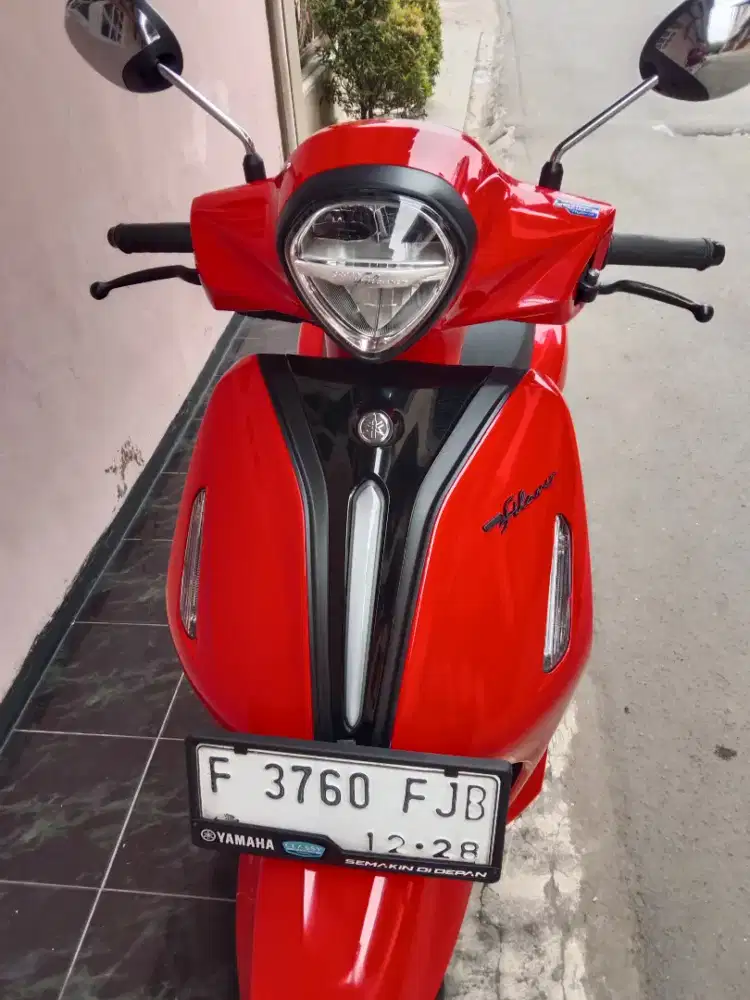 YAMAHA GRAND FILANO MERAH