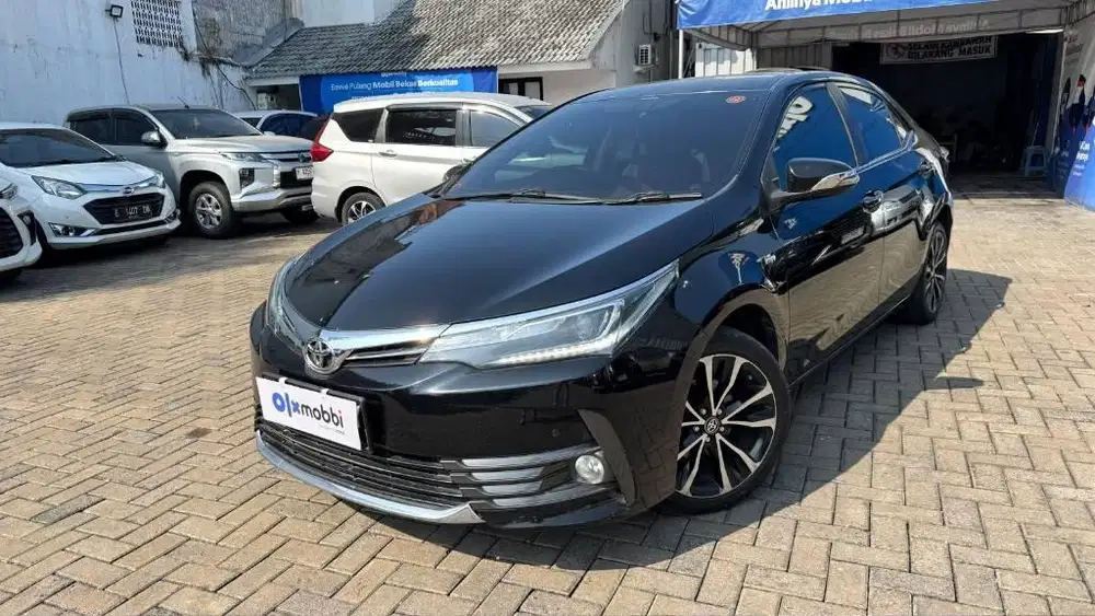 DP 10 Juta Corolla Altis 1.8 V Matic 2017