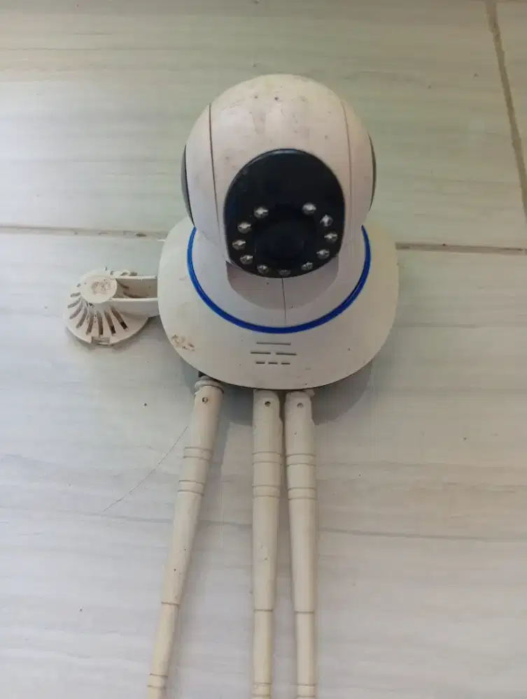 Dijual CCTV bekas nyala oke smua kabel charger gakada ok Murah normal
