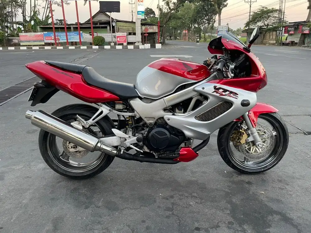 HONDA VTR 1000cc