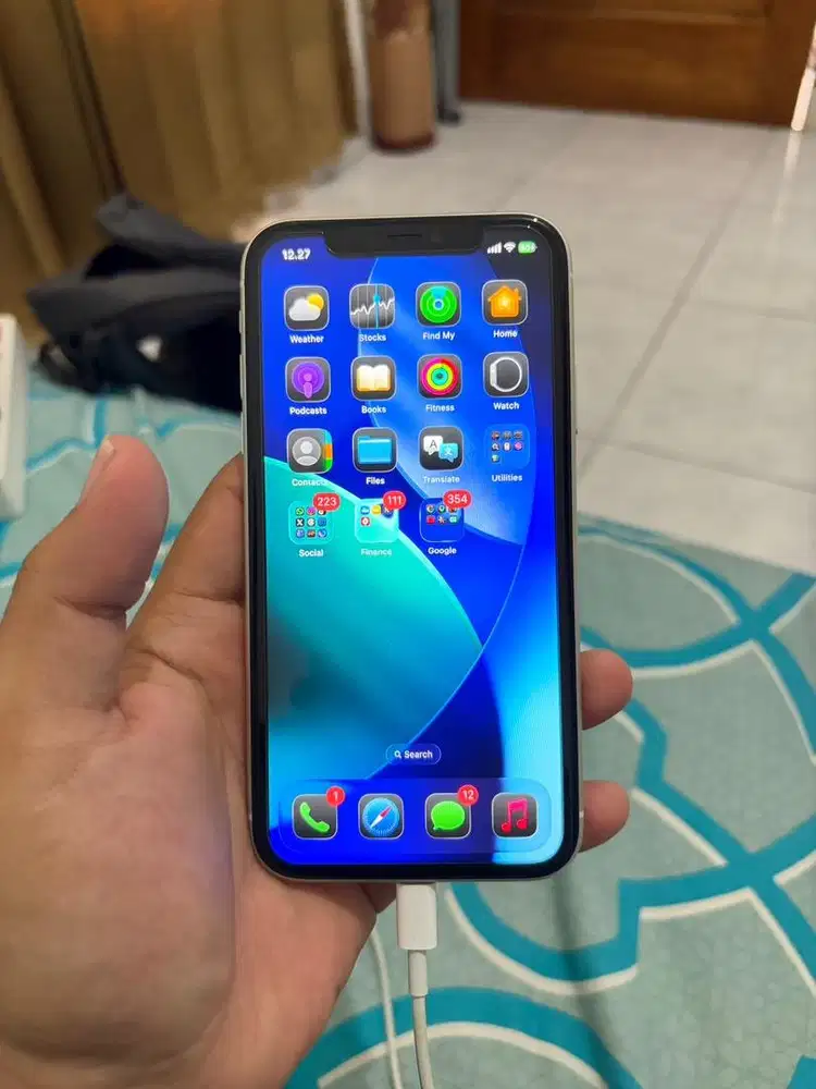 iPhone 11 64gb White ex Blibli