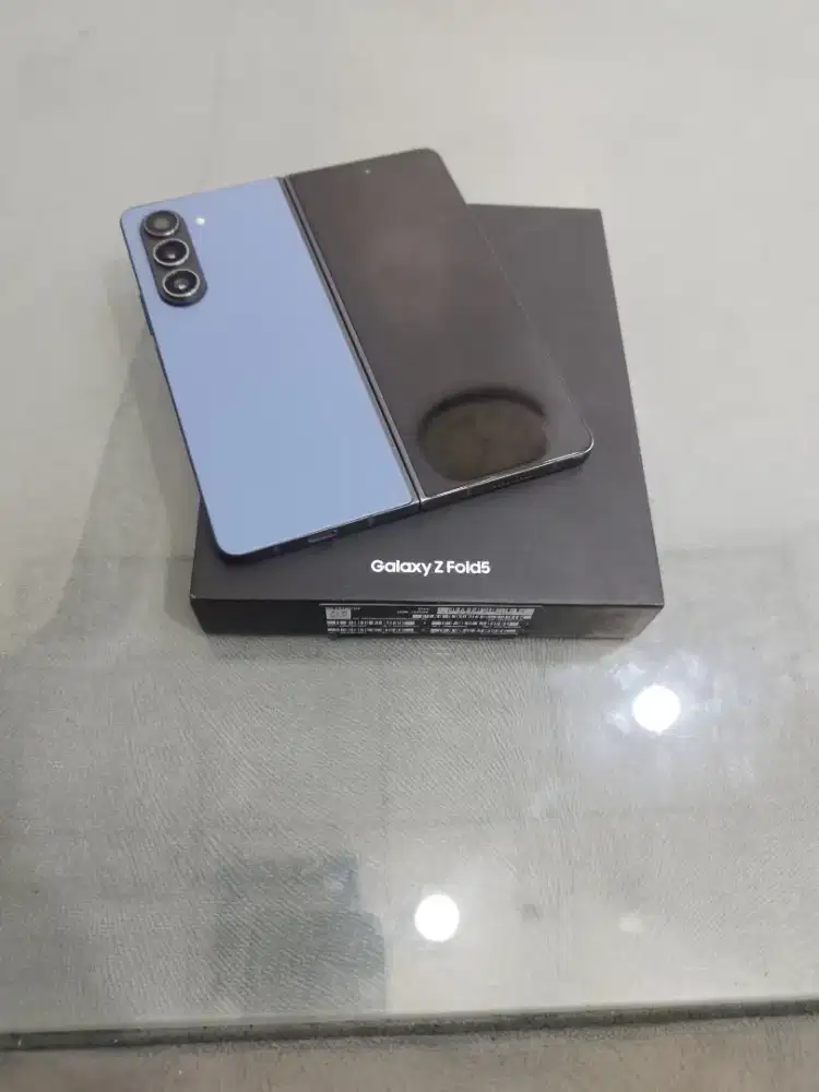 Samsung Z fold 5 12/512gb