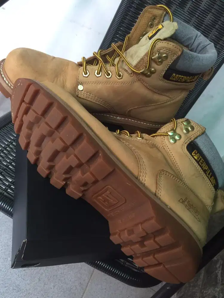 Promo Paket original 5 bh Caterpilar - Timberland dll