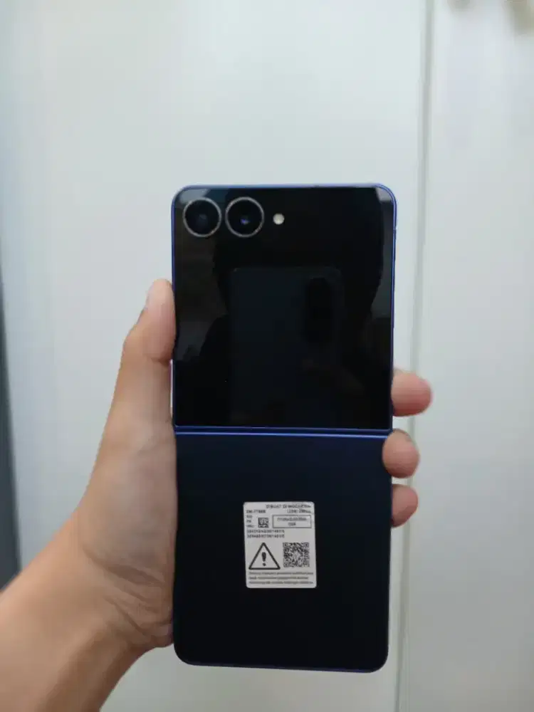 SAMSUNG GALAXY Z FLIP 7 NEW SEIN