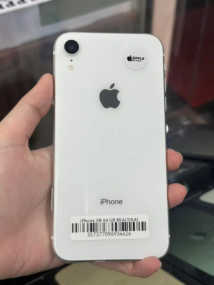 iPhone XR 64 GB BEACUKAI