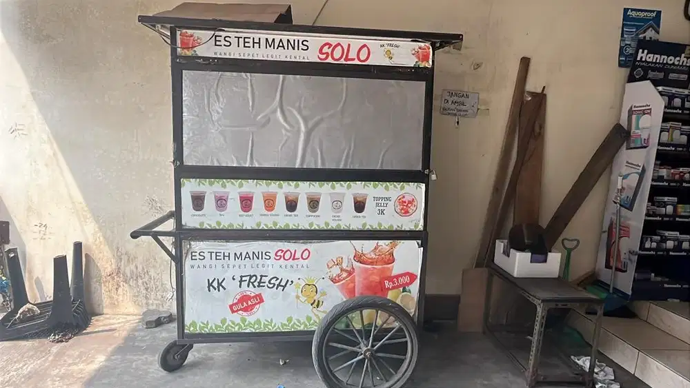 Dijual Gerobak Bekas Minuman Thaitea Teh Solo Kelapa Gading