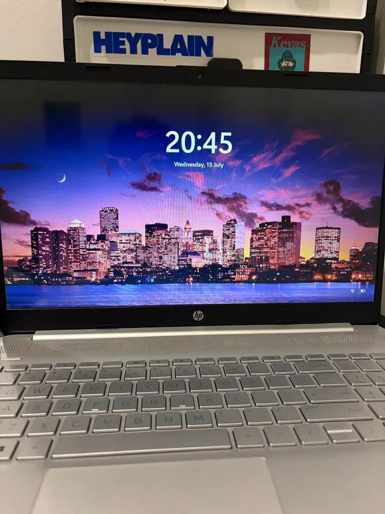 laptop kantor HP 15s