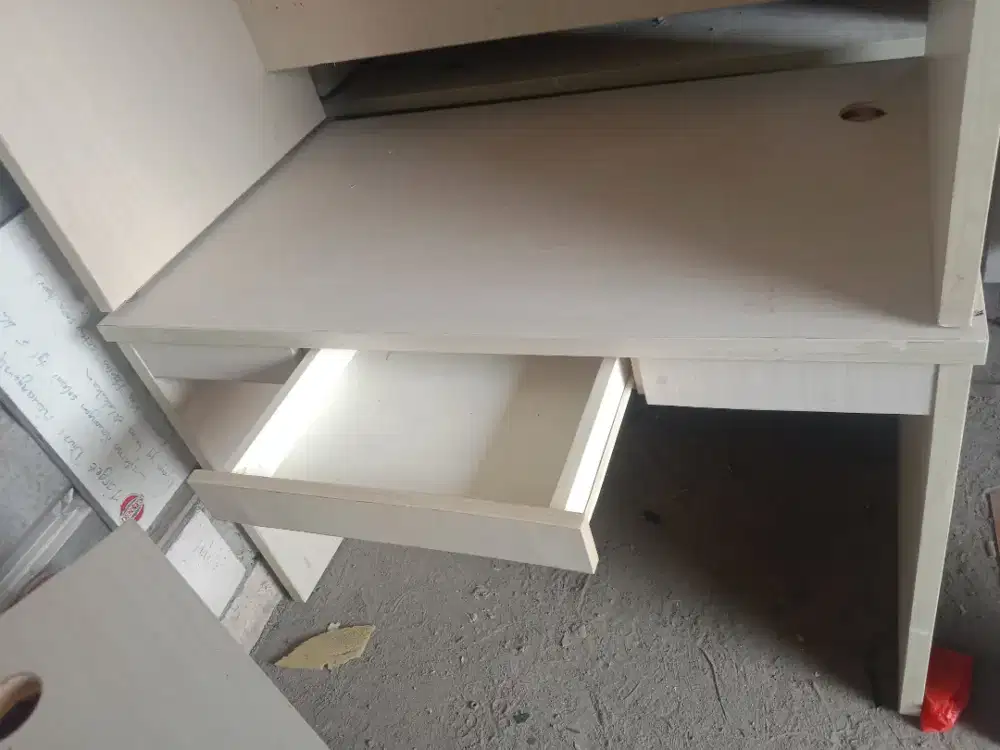 Meja kantor,meja setengah biro,meja kasir
