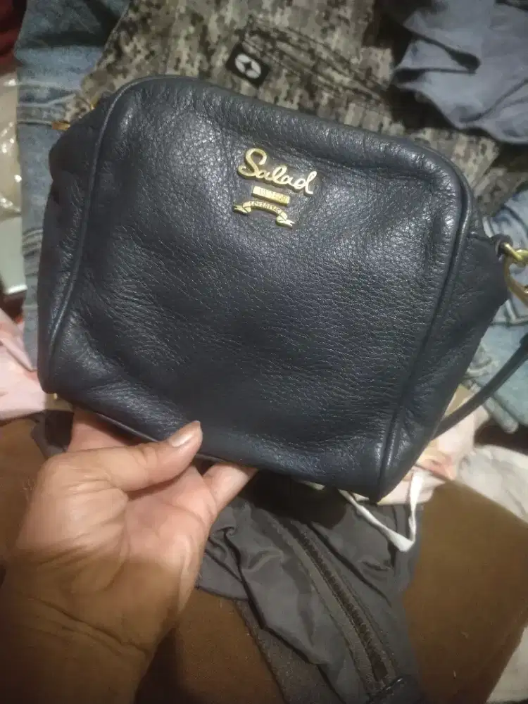 Tas kulit asli brand