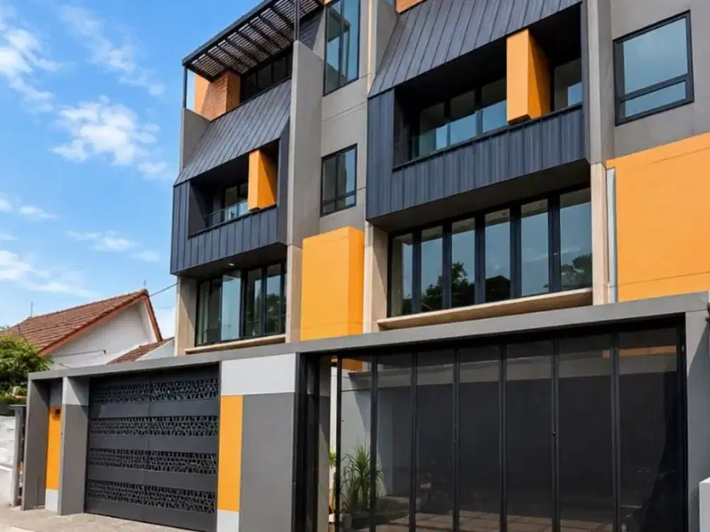 Ada Lift + Pool. Rumah Kemang Dijual. Dekat Kemang Raya. Brand NEW