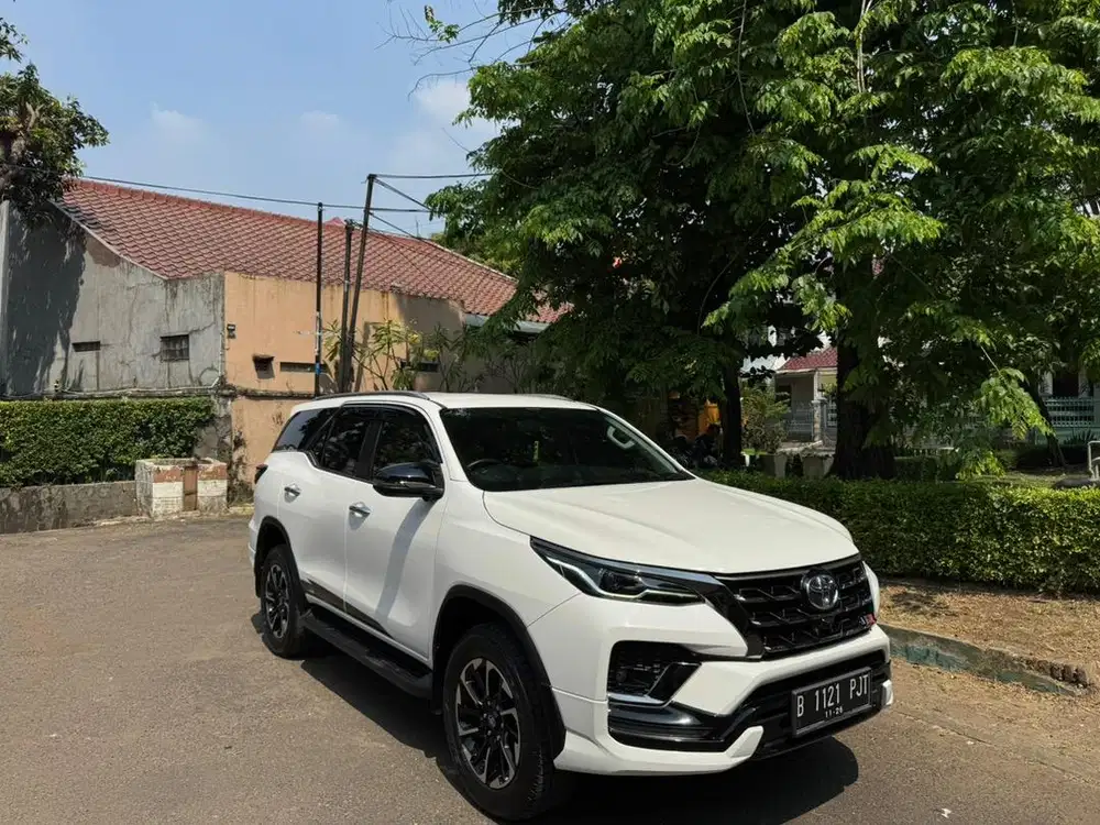 {km 20rb} Fortuner Gr Sport 2.4 Diesel At Low Km 2021