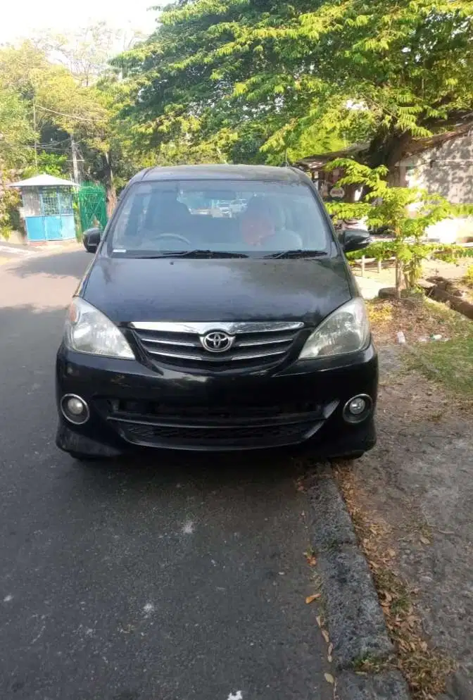 Toyota Avanza 2011 Bensin
