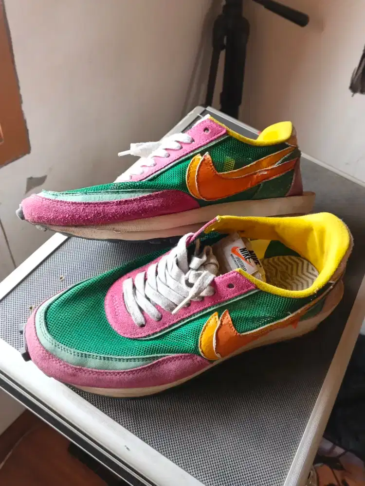 Sepatu Nike sacai green sz 42 bekas
