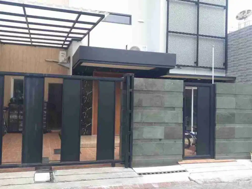 Dijual Rumah Simpang Darmo Permai Selatan
