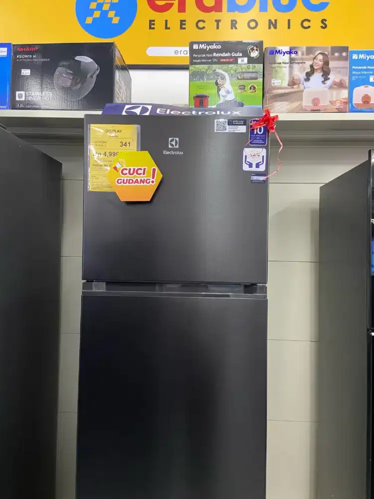 Kulkas Electrolux Display promo cuci gudang
