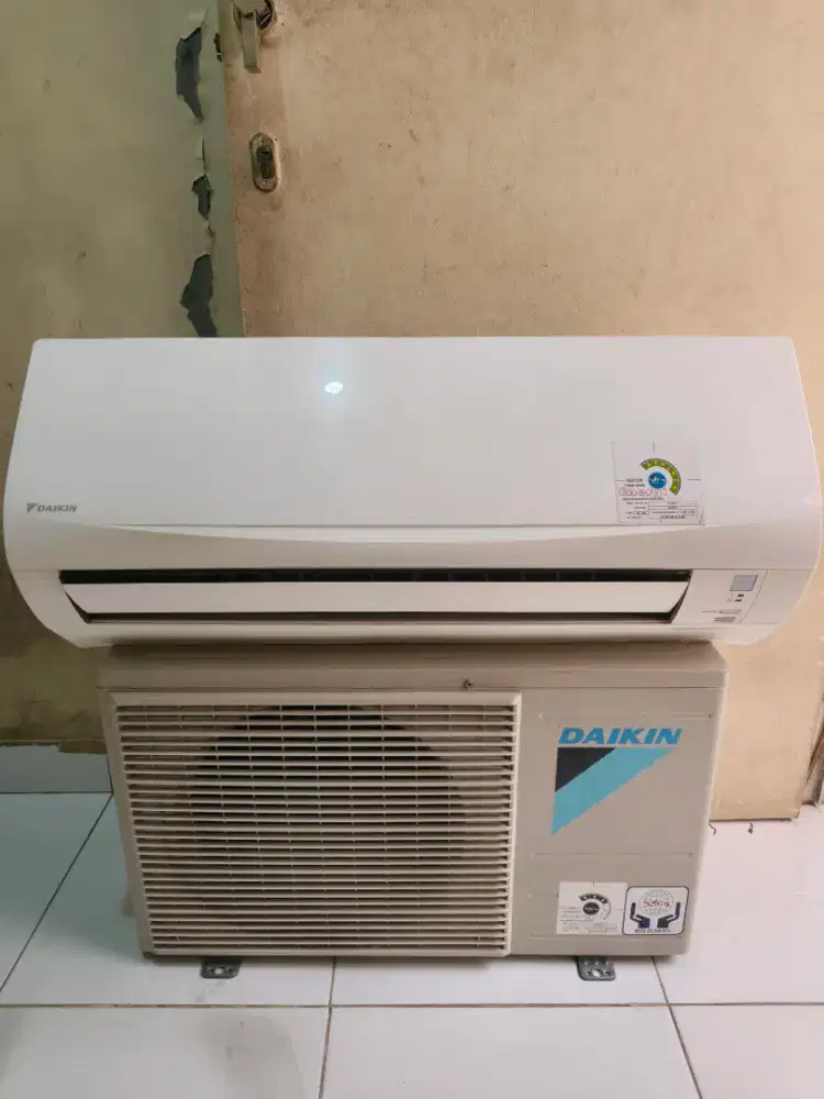 ac daikin thailand ½ pk R32
